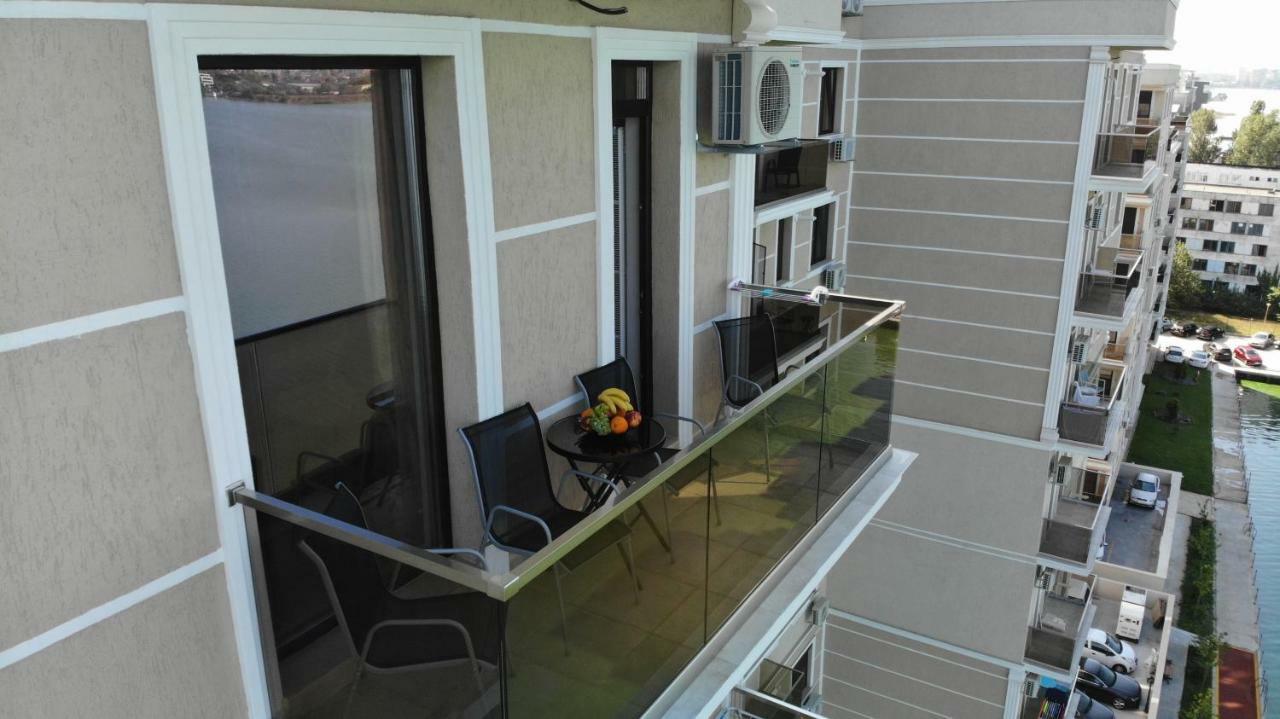 Evy Deluxe Apartment Mamaia Exterior photo